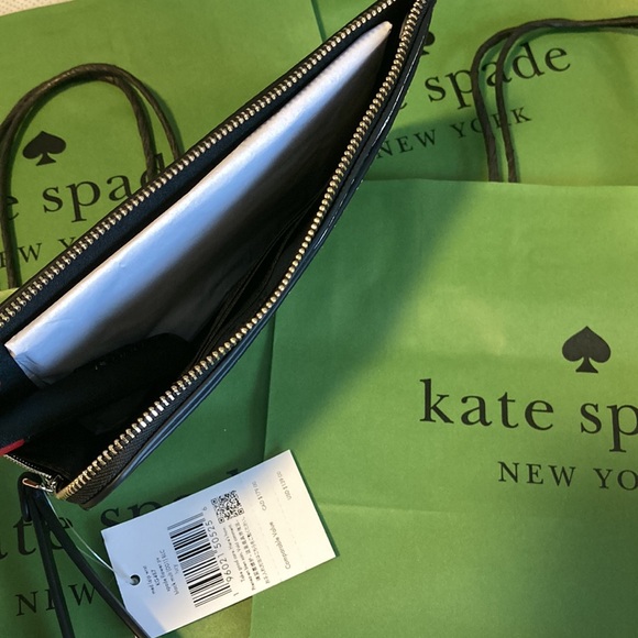 Kate Spade ♠️ Wallet - Picture 7 of 7